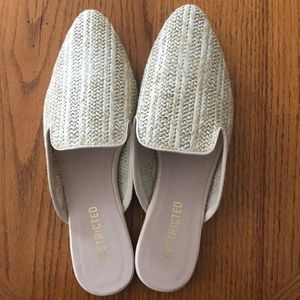 NWOT Restricted Woven Backless Mule 8.5